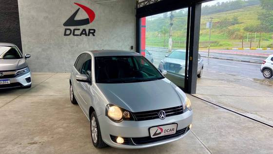 VOLKSWAGEN POLO SEDAN 2.0 MI COMFORTLINE 8V FLEX 4P MANUAL VOLKSWAGEN POLO SEDAN 2.0 MI COMFORTLINE 8V FLEX 4P MANUAL